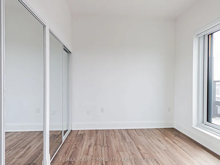 700 Sheppard Ave W #904 — Photo 24