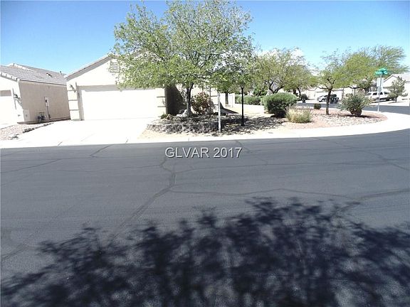 5th image of 5925 Oakton St #0