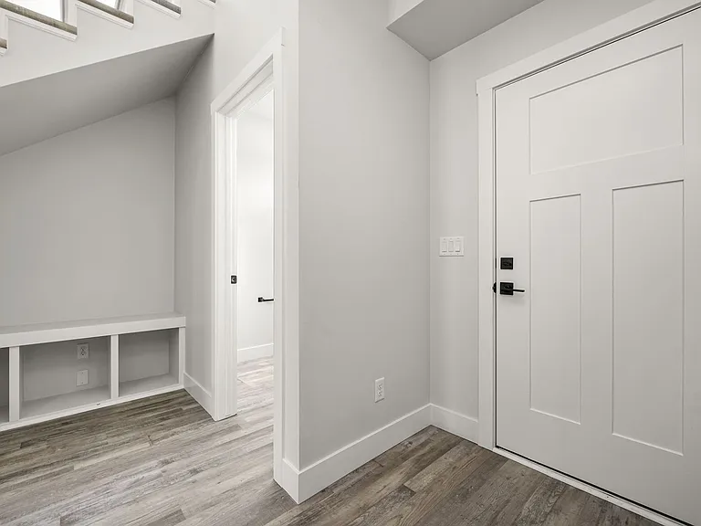 1109 Mee Canyon Cir — Photo 19