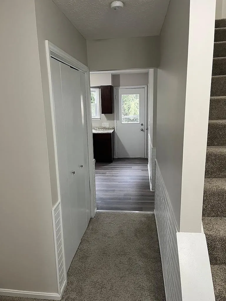 3 bed, 1.5 bath, 1248 sqft, $1,395 — Photo 4