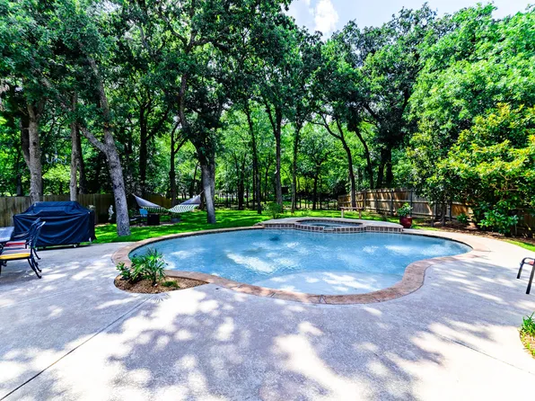 223 Bluebonnet Trl, Mansfield, TX 76063