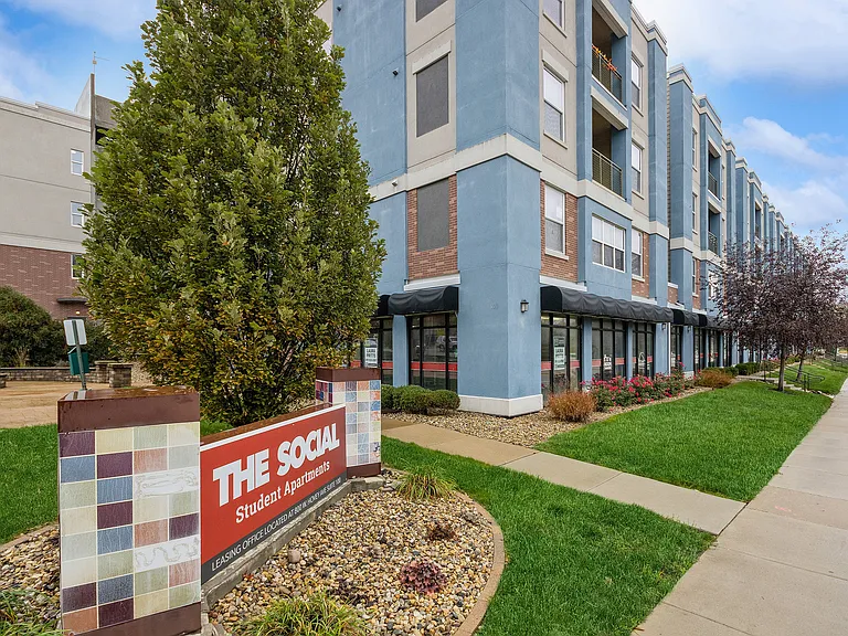 The Social on Hovey — Photo 18