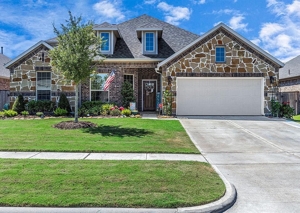 1st image of 30014 Valley Terrace Dr