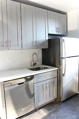 Sold by Diamond Real, Inc. | media 26