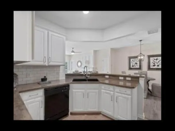 3246 Margellina Dr, Charlotte, NC 28209