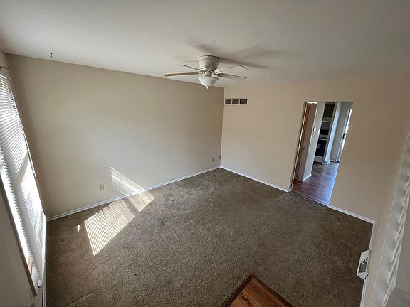 2nd image of 920 Parkcrest Dr