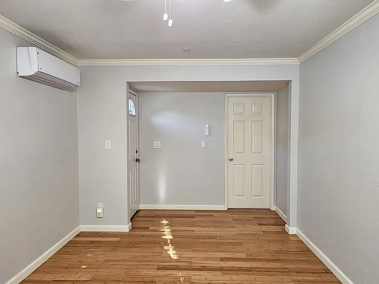 1430 V St #4 — Photo 6