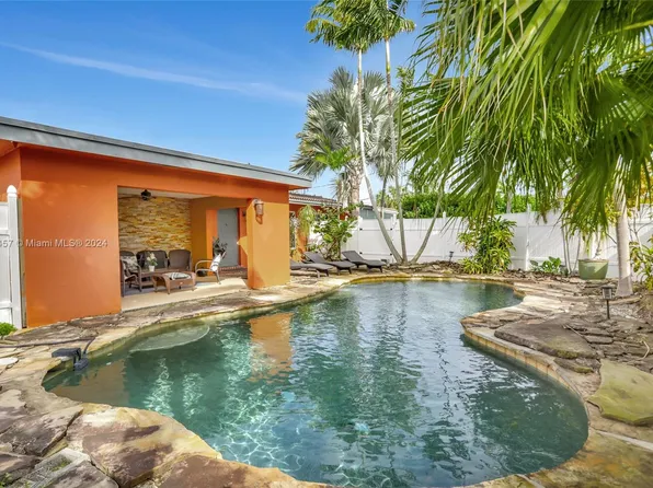 1841 NW 32nd Ct, Oakland Park, FL 33309