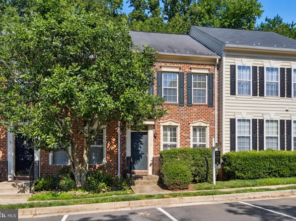 1319 Vintage Pl, Reston, VA 20194