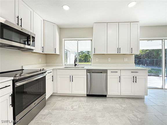 5th image of 714 Clayton Ave