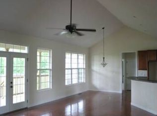 785 Bob O Dr, Dandridge, TN 37725