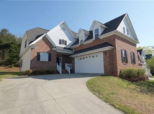 6689 Elm Hill Dr, Clemmons, NC 27012