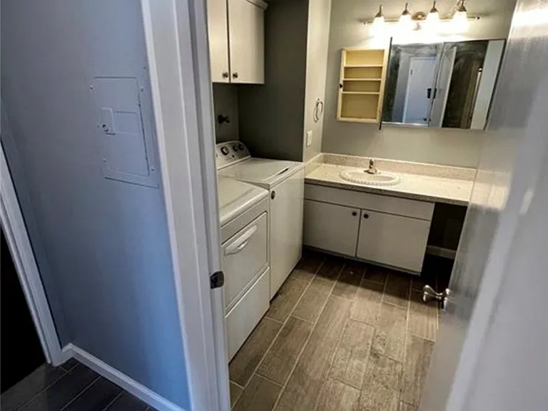 14 Tennessee St #C — Photo 6