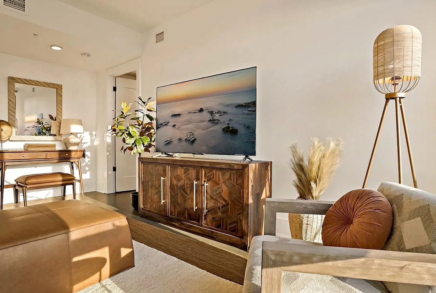 2 bed, 2.0 bath, $8,971 — Photo 1
