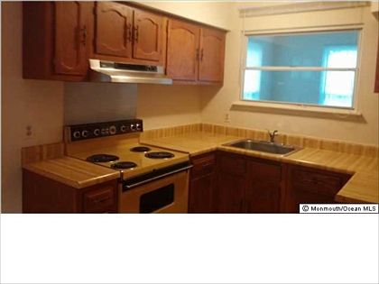 2nd image of 2 Stonybrook Rd