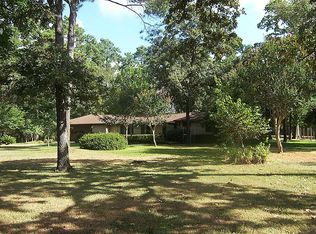 2342 Apache Dr, Montgomery, TX 77316