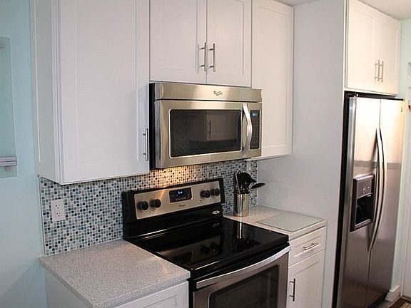 5th image of 1035 Seaside Dr #13