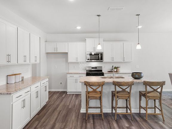 Kitchen with Large Island
