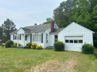 1099 Link Rd, Lexington, NC 27295