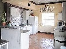 5th image of 7960 La Cienega St
