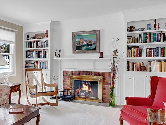 2nd image of 286 Hallock Road