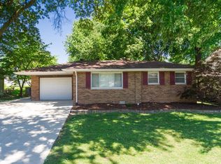 404 Cook St, Troy, IL 62294