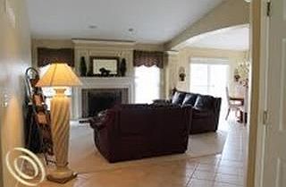4th image of 3748 Mount Vernon Dr