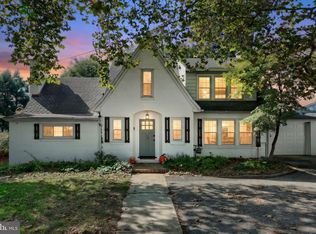 10 S Main St, Jacobus, PA 17407