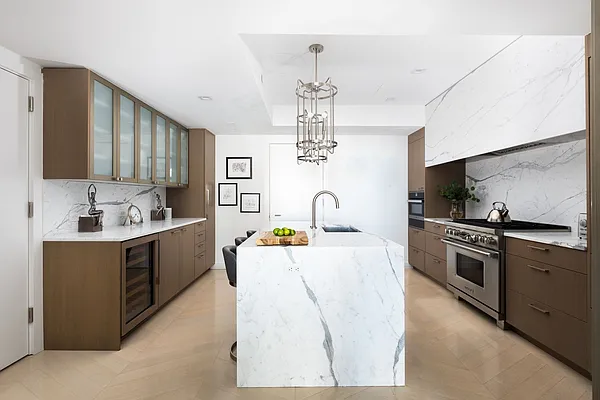 Sold by Compass | media 6