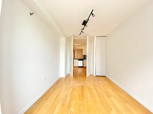 Rented by Oxford Property Group | media 16