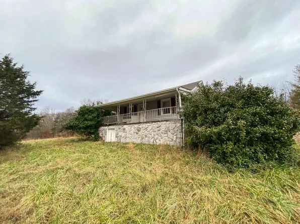 306 Old Alleghany Cir, Goshen, VA 24439