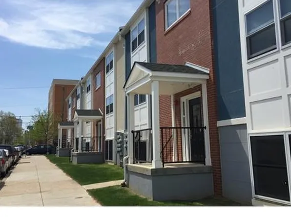 624 N 34th St, Philadelphia, PA