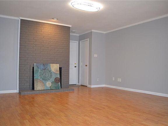 2nd image of 2014 Willoughby Ln APT 4611