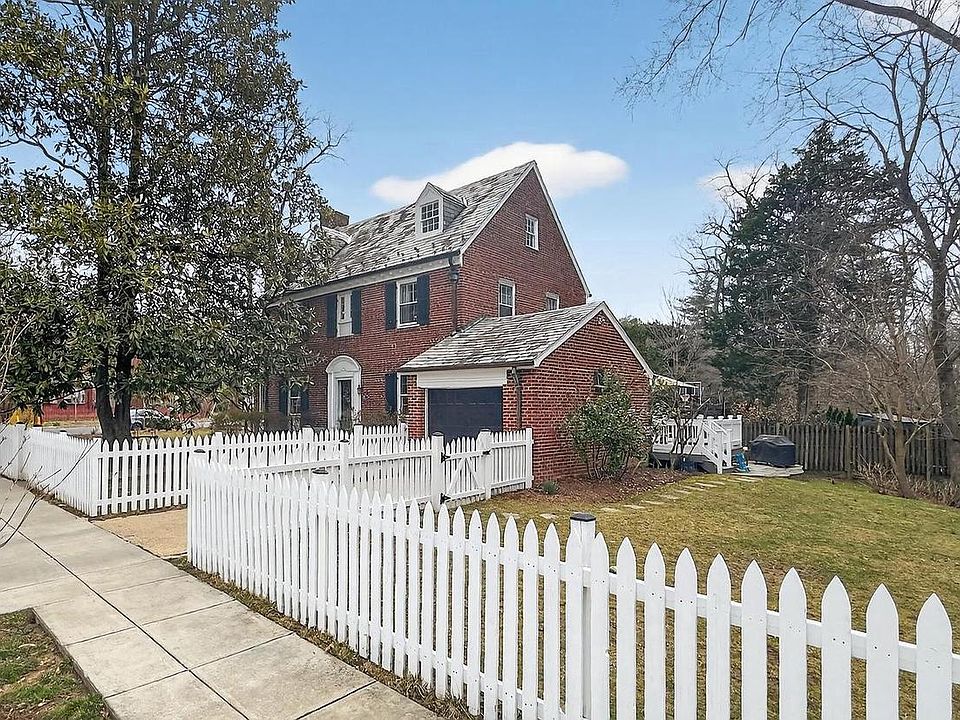 1st image of 5445 30th St NW