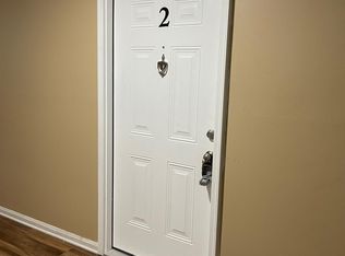 4510 Landside Dr #2, Louisville, KY 40220