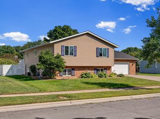 1330 Ridgeway Ave, Onalaska, WI 54650