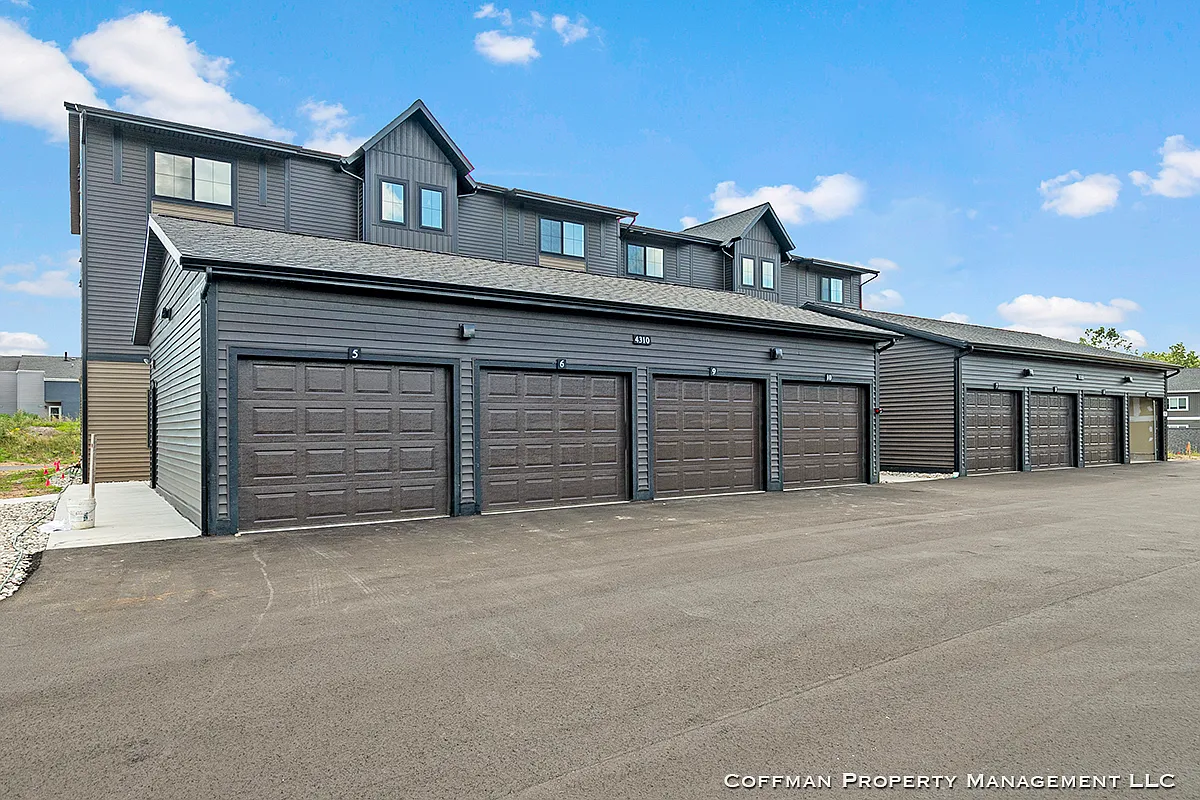 Northen Dell Commons — Photo 2