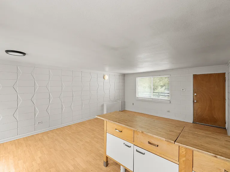 2860 W 32nd Ave — Photo 35