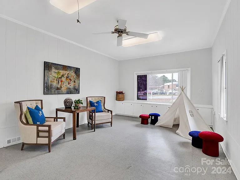 846 S Magnolia St — Photo 13