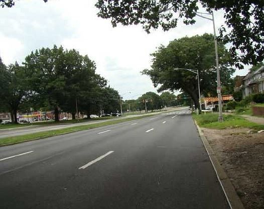 2nd image of 4034 Roosevelt Blvd