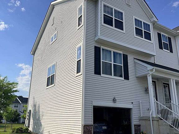 3rd image of 1921 Boulder Dr