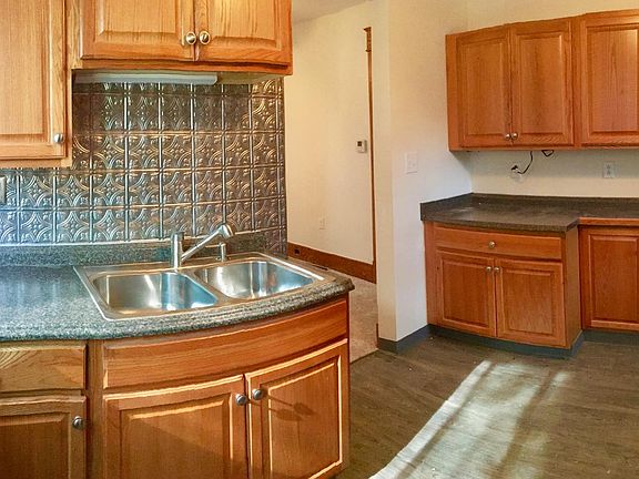 2nd image of 1236 W 11th St APT 1