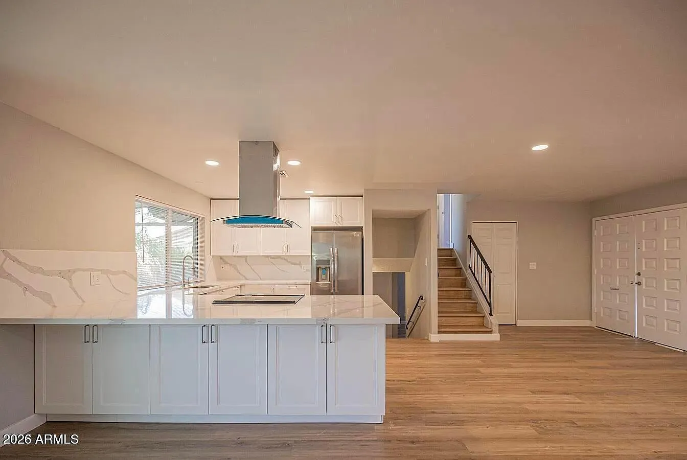 5 bed, 2.0 bath, 1870 sqft, $2,800 — Photo 4
