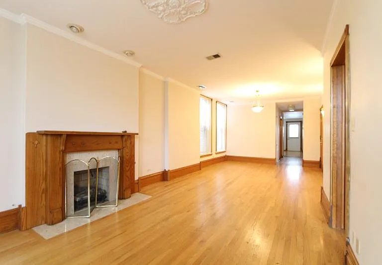 1257 W Flournoy St #4F — Photo 5