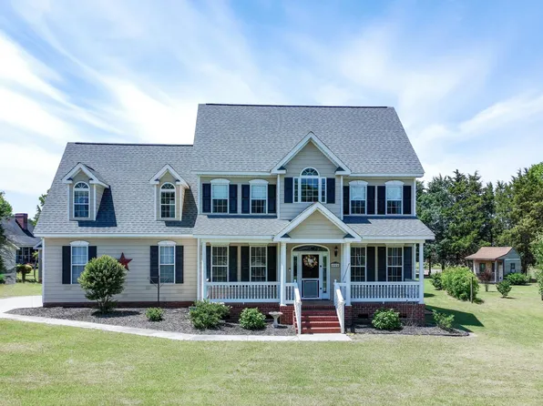 404 Lane Tree Dr, Goldsboro, NC 27530