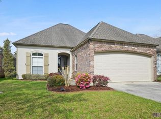 5812 Hidden Ridge Ln, Baton Rouge, LA 70816