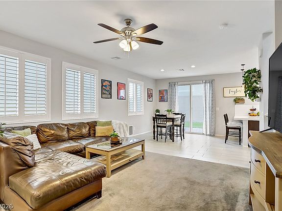 3rd image of 1113 Fragrant Cactus Ct