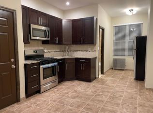 7412 62nd St #2R, Ridgewood, NY 11385