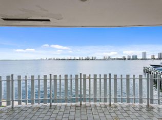 371 Wilma Cir APT 5, Riviera Beach, FL 33404