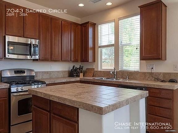 4th image of 7043 Sacred Cir
